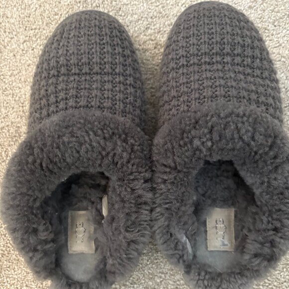 UGG Grey Knit Sweater Slip on Slipers - Picture 1 of 4